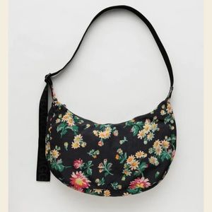 NWT Baggu Medium Nylon Crescent Bag x Laura Ashley